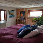Idyllisk Gård Med Ro, Plads Og Havudsigt Feriehus *